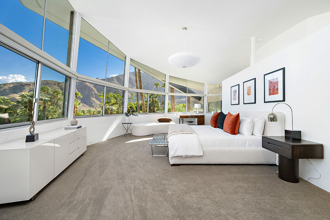 Elvis Palm Springs Bedroom