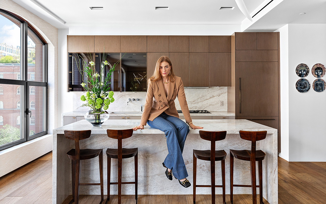 Jewelry Designer Jen Insardis Totally Transformed Tribeca Gem Asks 8m U