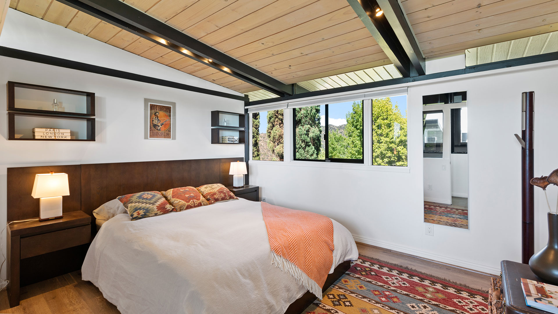 Pasadena Modern Bedroom