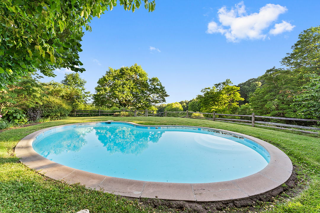 Someone Can Find Country Bliss At Lost Acre Farm Now Listed For 16m In Connecticut 31