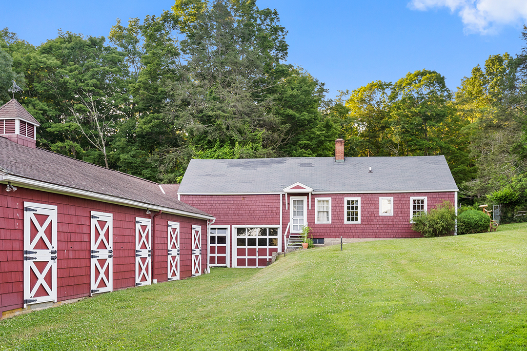 Someone Can Find Country Bliss At Lost Acre Farm Now Listed For 16m In Connecticut 26