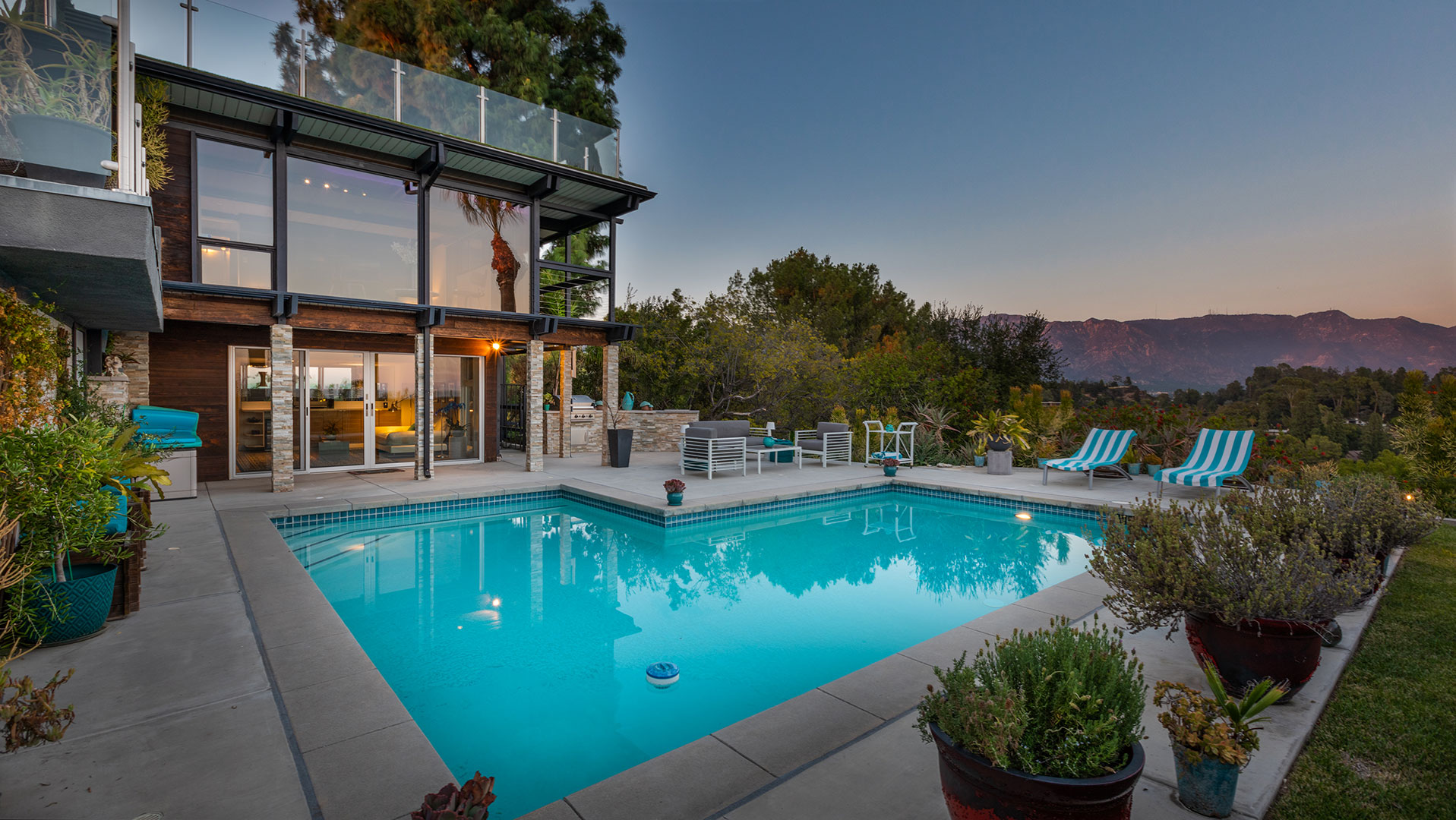 Pasadena Modern Pool W Views