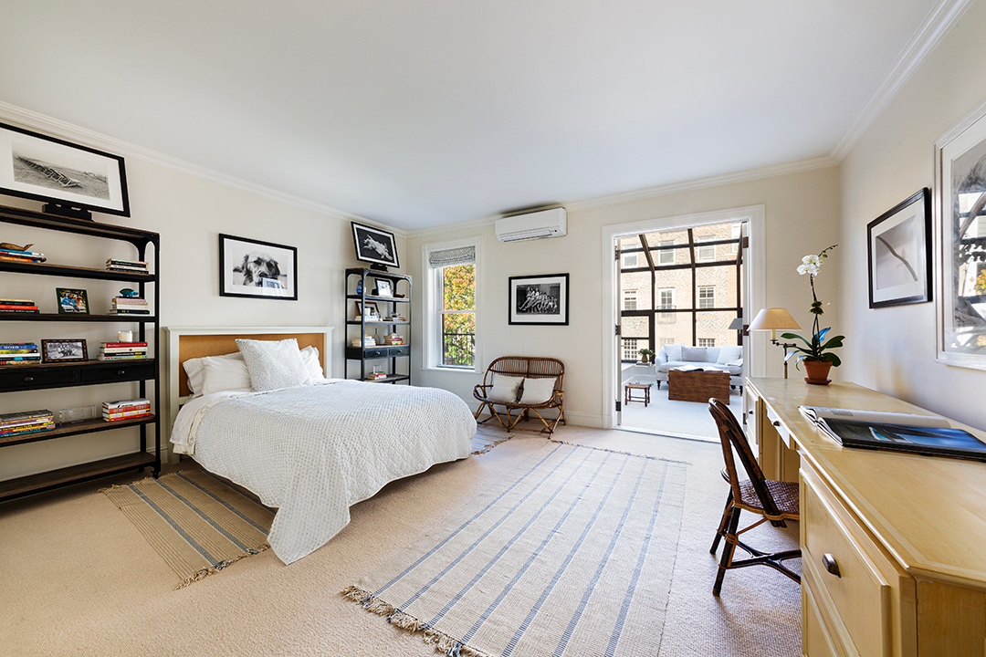 Gloria Vanderbilts Charming Former Upper East Side Brownstone Seeks 12m F