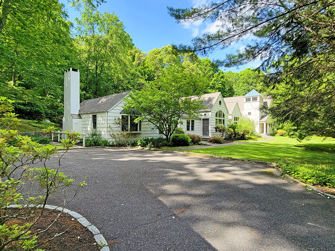 The Longtime Ridgefield Home Of Late Legendary Songwriter Jim Steinman Lists For 5 6m A