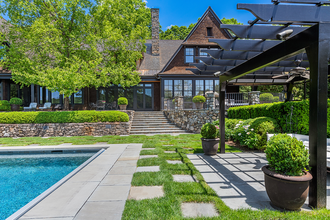 Get The Scoop On A Major Deal That Just Went Down In New Canaan 27