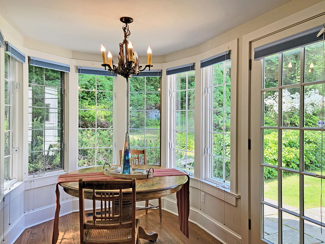 Ridgefirld Songwriter Breakfast Nook