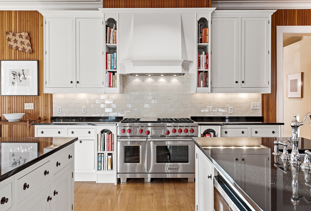 Get The Scoop On A Major Deal That Just Went Down In New Canaan 12