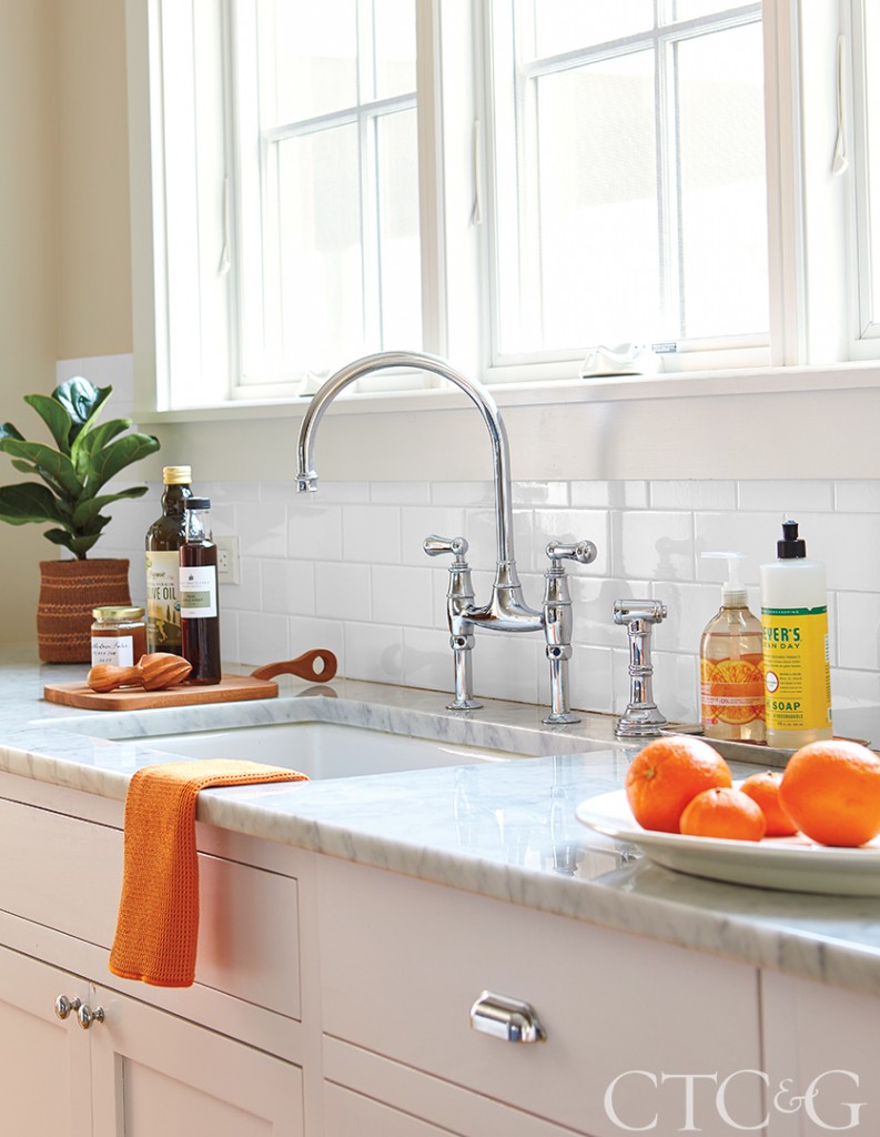Litchfield County Home Kitchen Sink 793x1024
