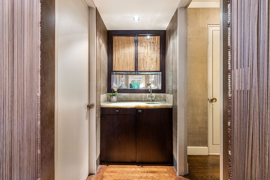 220801 Ej High Res 0003