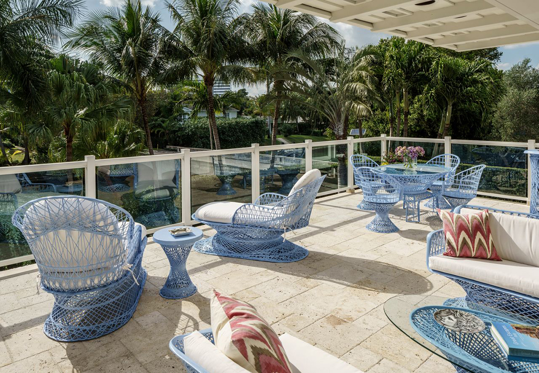 Sophia Turner And Joe Jonas Seek To Sell Their Groovy Miami Mansion D