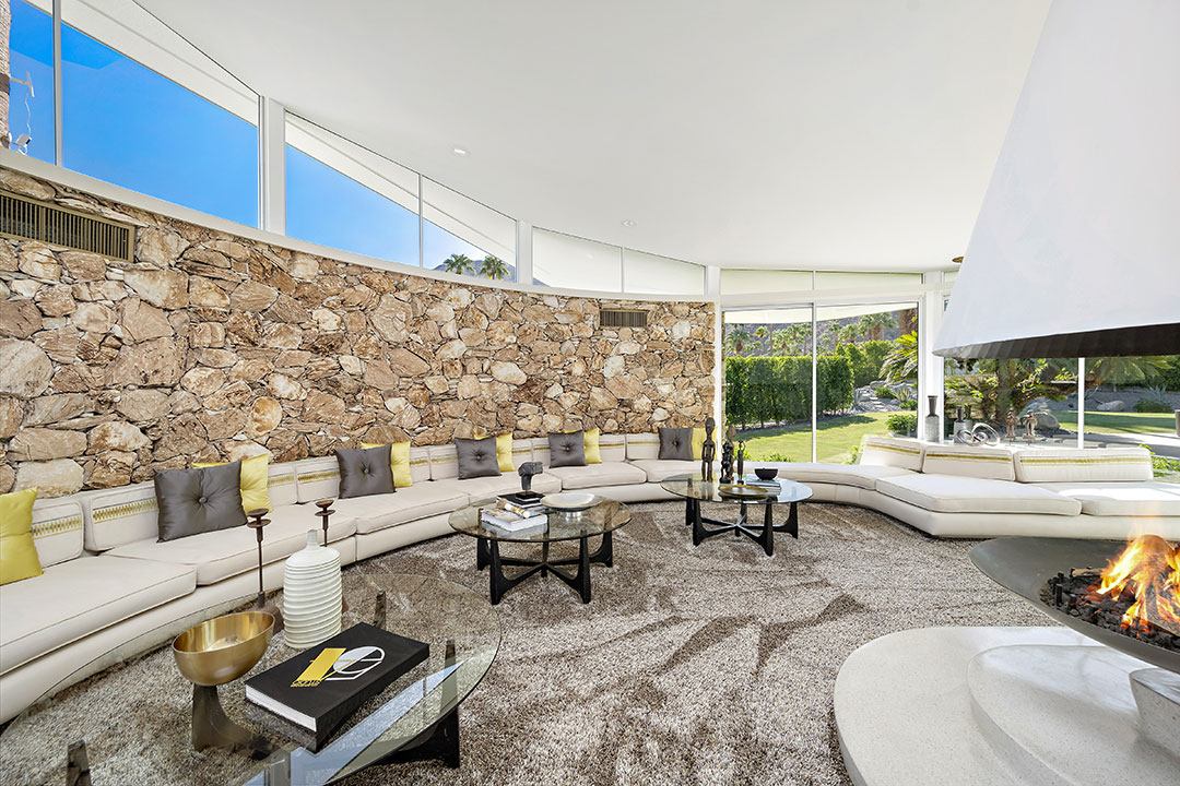 Elvis Living Room 5