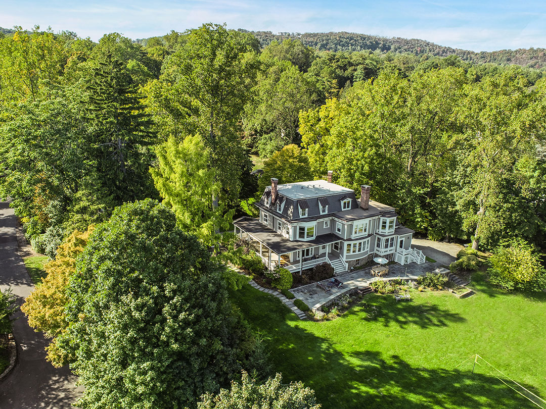 Stepmom Movie Exterior Above