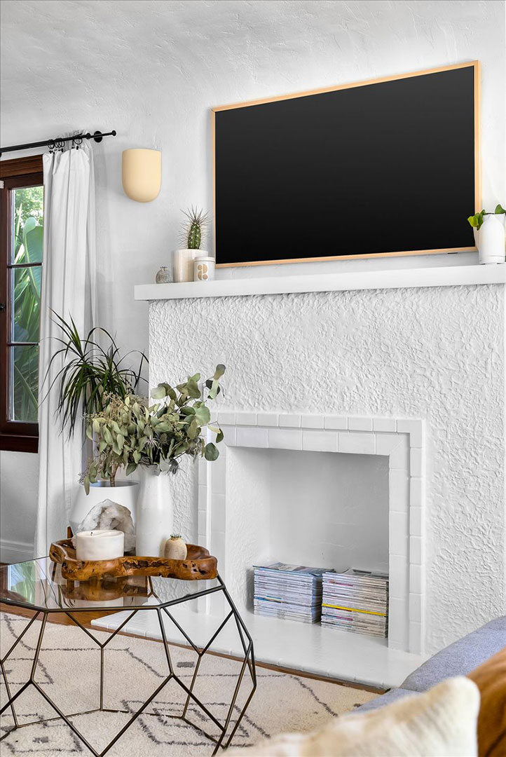 Blanco Bungalow Fireplace Lr
