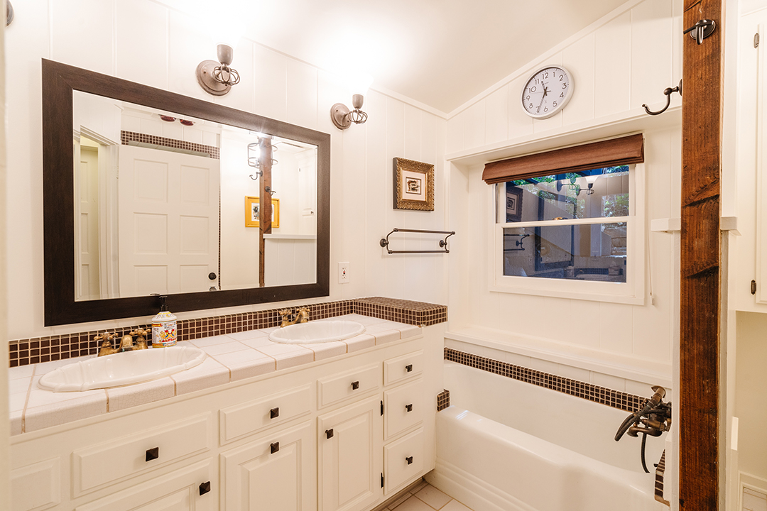 This 6 4m Home For Sale In L A Will Make You Steven Spielbergs Next Door Neighbor 15