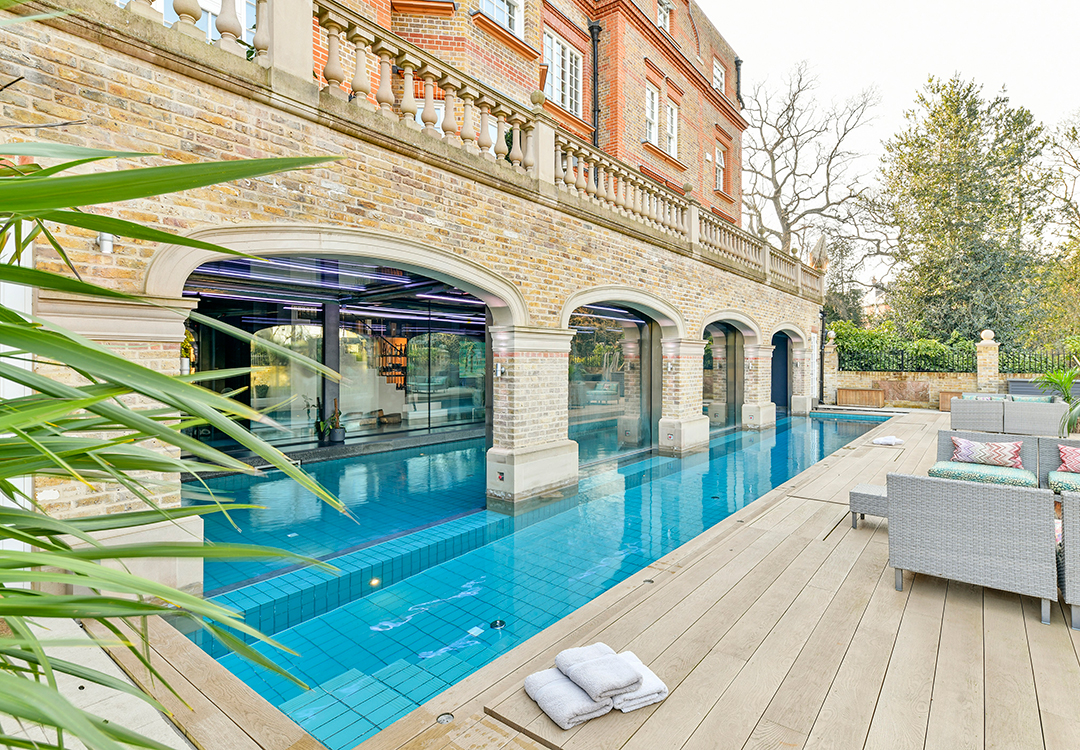 A Stylish London Manor Asking 17 5m Comes To The Market 6