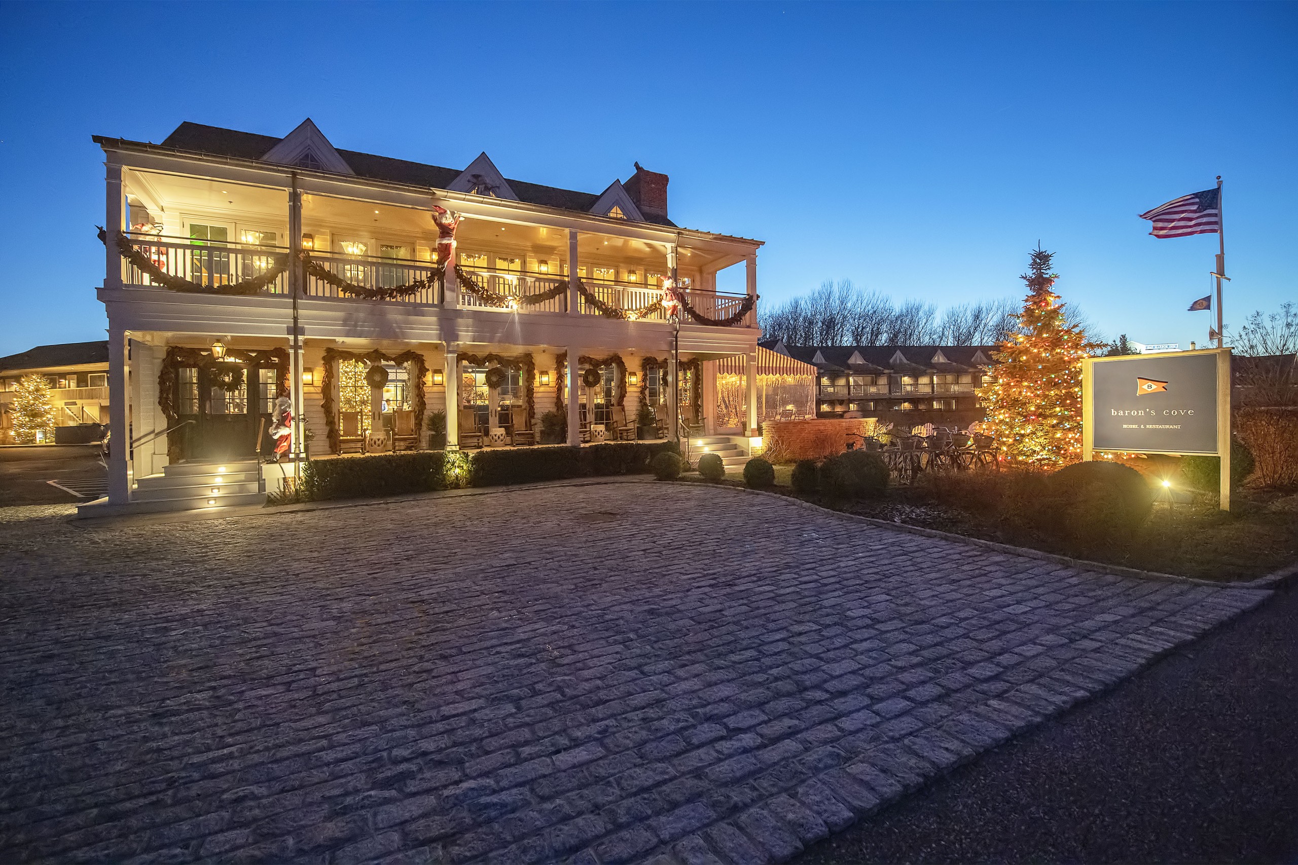Heller 2019 Xmas At Barons Cove 12 20 19 9029