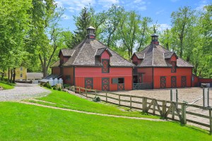 An Equestrians Dream Greenwich Estate Trots To Market Priced At 5m D