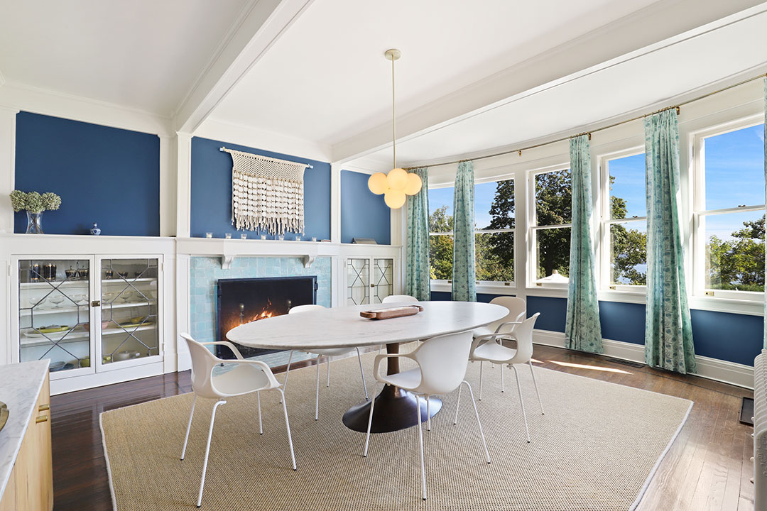 Stepmom Movie Breakfast Nook 4