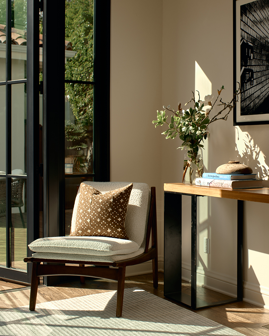 Hancock Park Home Renovated By World Renowned Designer Holly Hunt Asks 5m 537 Cherokee Hires 09