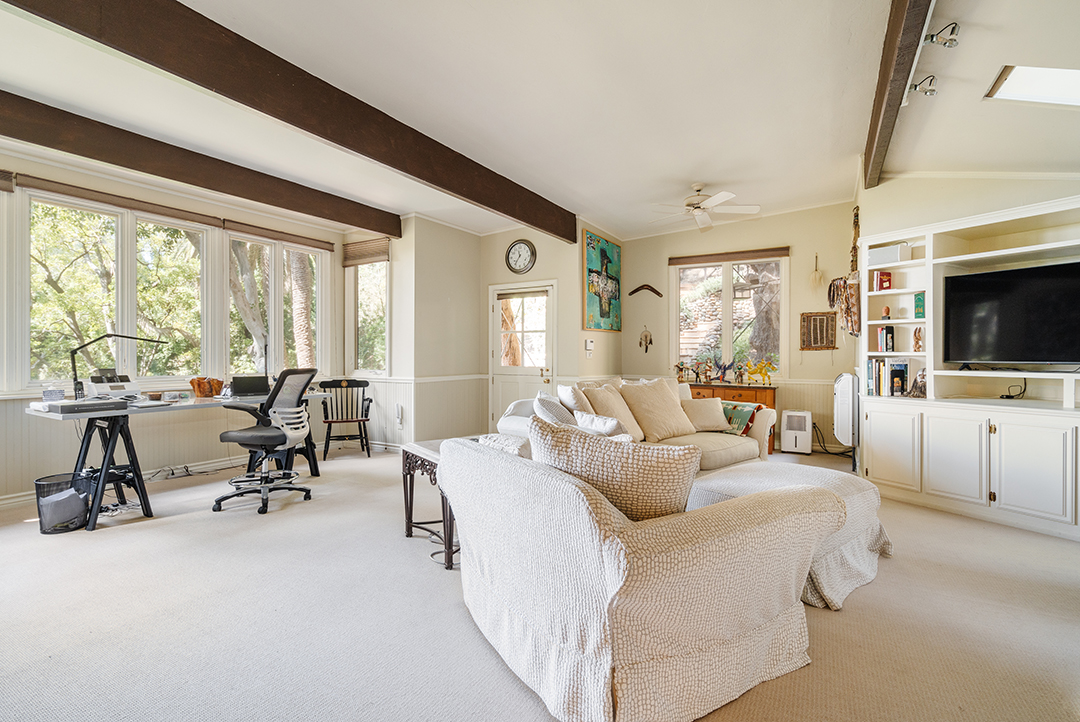 This 6 4m Home For Sale In L A Will Make You Steven Spielbergs Next Door Neighbor 14