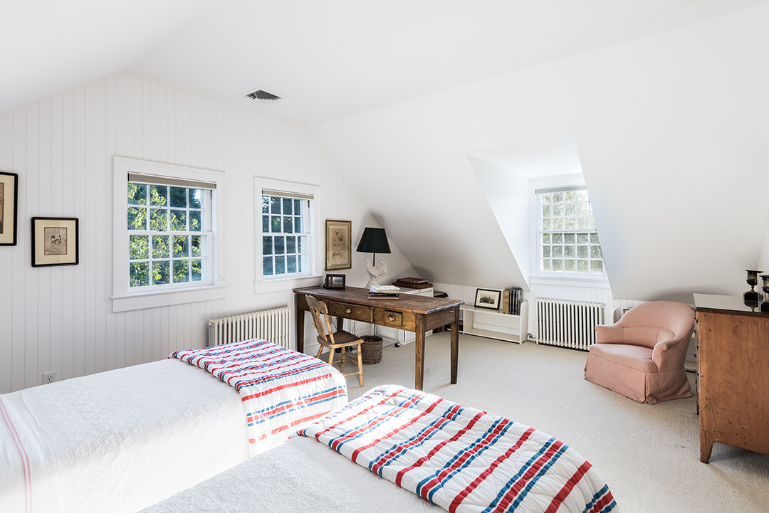 Inside A True Colonial In East Hampton Built In 1776 And Asking 9 9m 117 Egypt 17