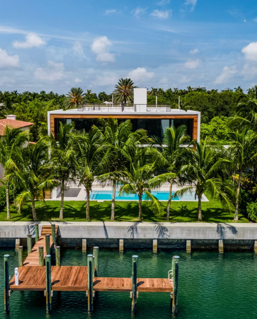 Future Pays 16 3m For A Modern Miami Beach Stunner Right On The Water A