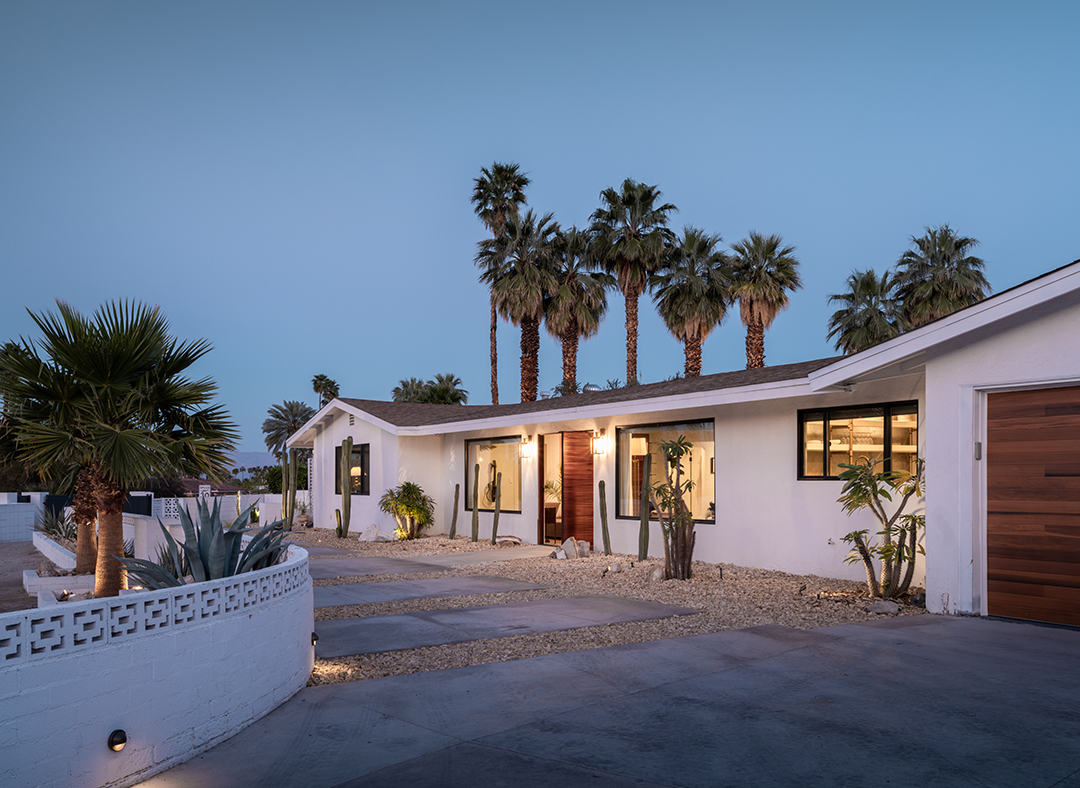 Tour A Revamped Circa 1951 Midcentury Modern In Palm Desert Seeking 2 7m C