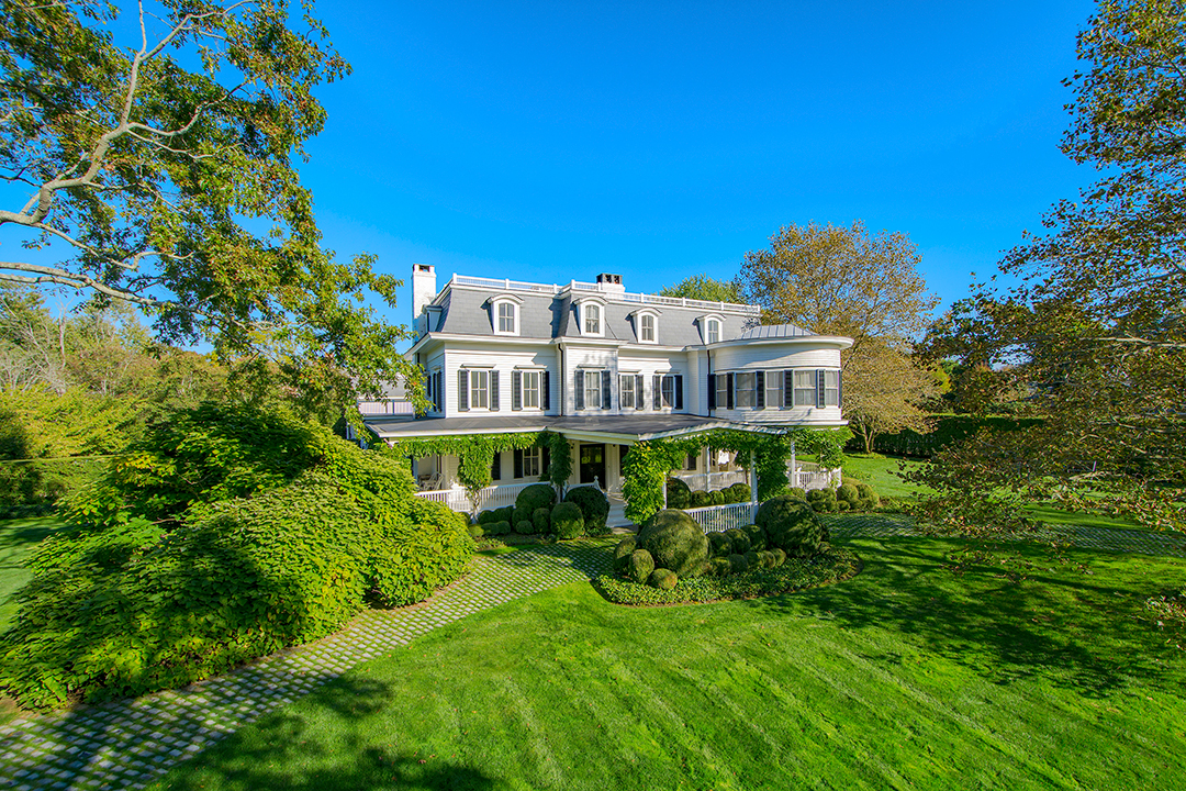This Circa 1850 Southampton Manor Asking 25m Harkens To The Start Of Hamptons Summer Society C
