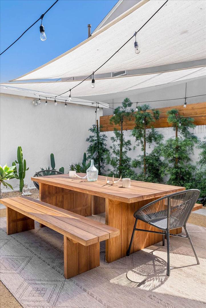 Blanco Bungalow Outdoor Dining Area