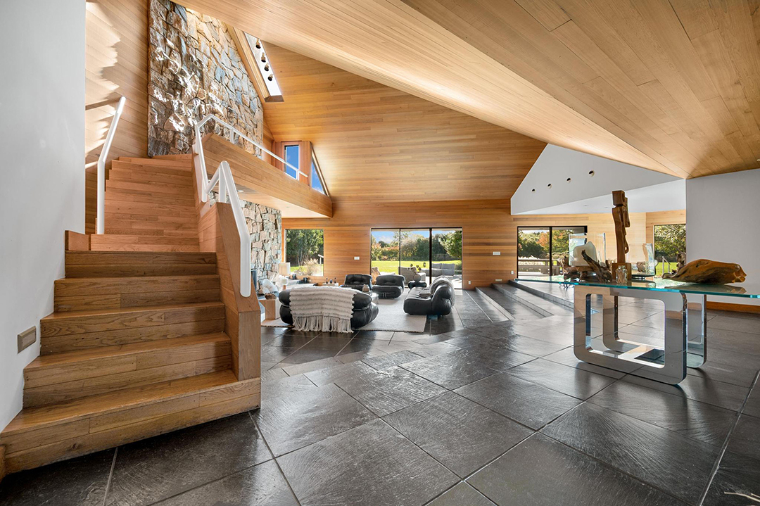 You Can Bid On A Spectacular Norman Jaffe Designed East Hampton Home Come December 100 Further Lane East Hampton New York13