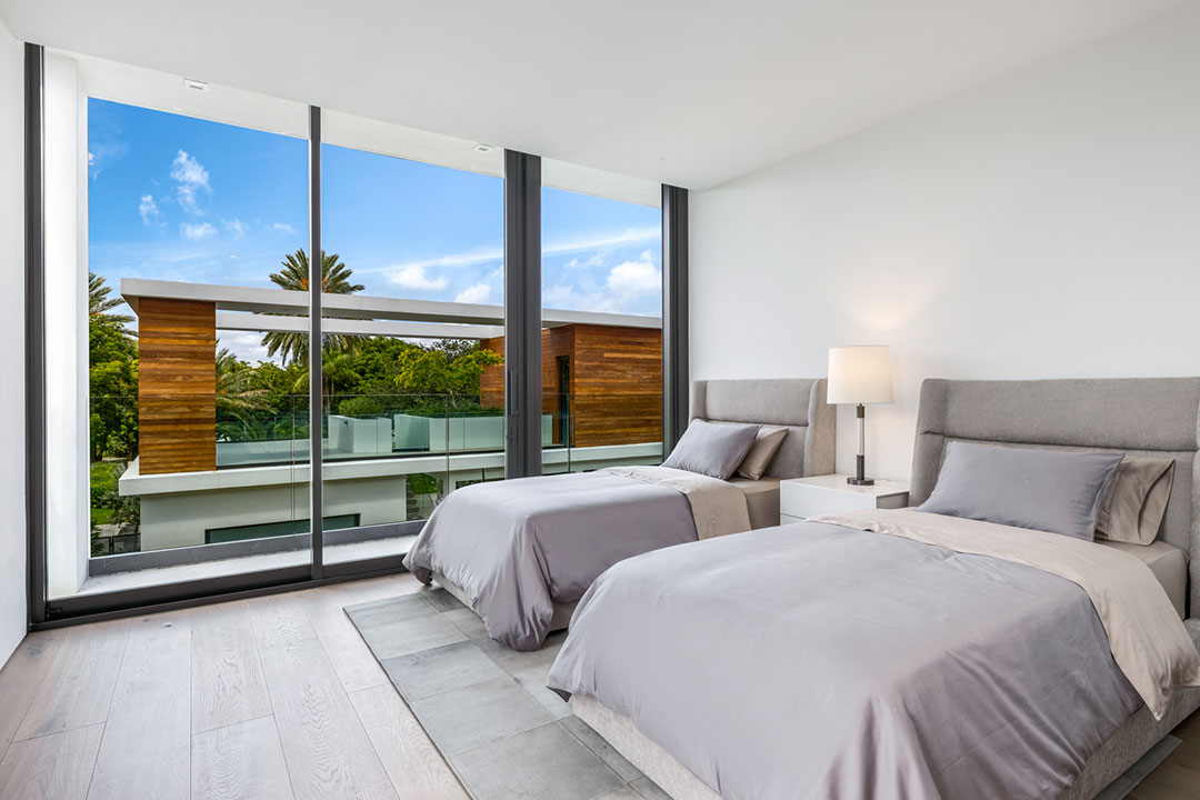 Future Miami Guest Beds