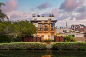 Check Out South Park Co Creator Trey Parkers Former Venice Ca Modern Asking 7m 1