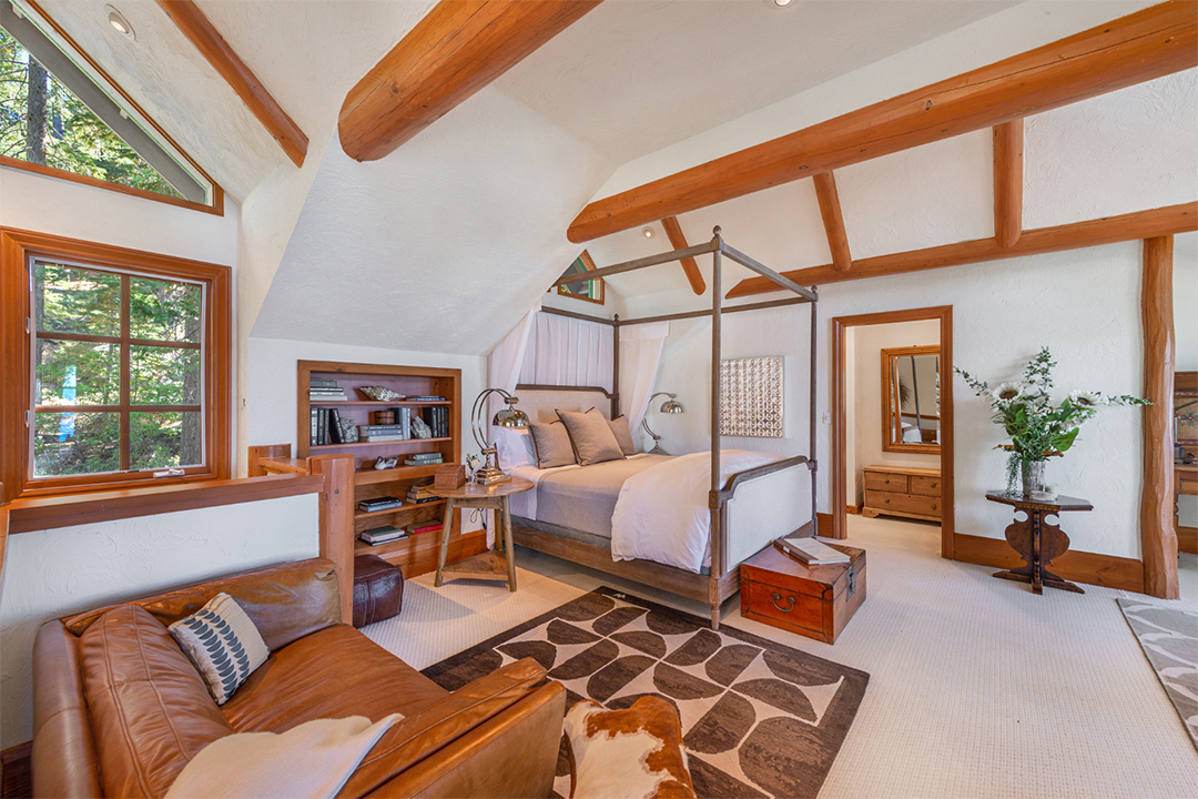 Explore A 25m Lake Tahoe Compound K