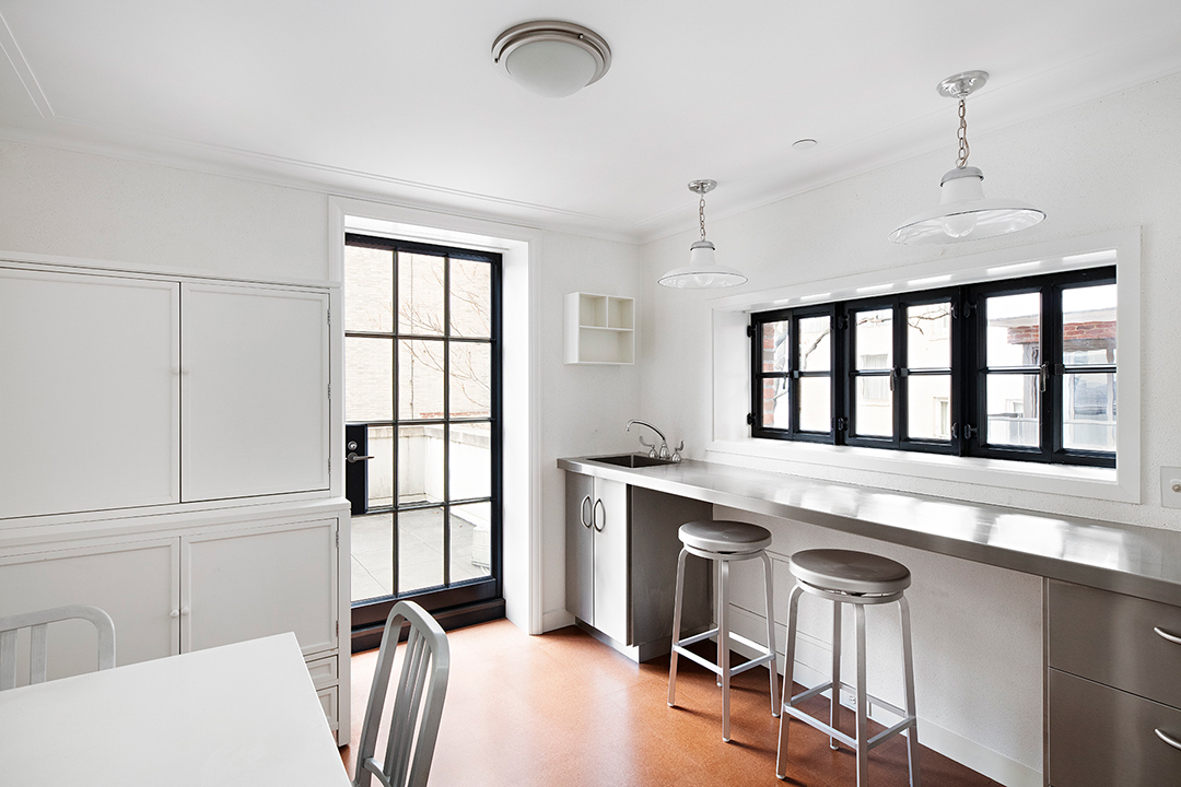Upper East Side Townhouse Exuding Pure Elegance Lists After A Magical Three Year Renovation R