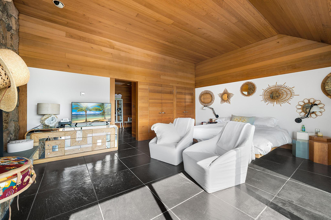 You Can Bid On A Spectacular Norman Jaffe Designed East Hampton Home Come December 100 Further Lane East Hampton New York16