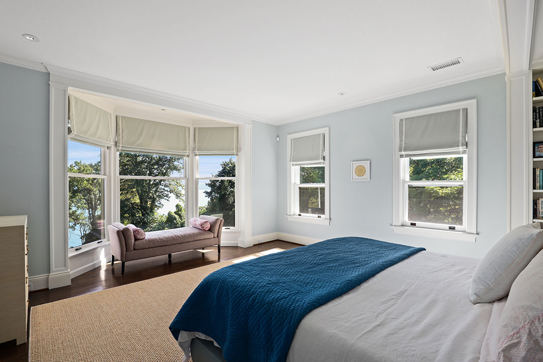 Stepmom Movie Bedroom