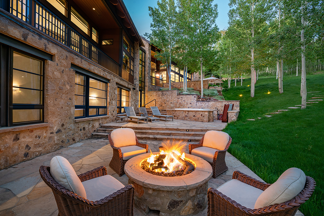 Winter Must Be Wonderful At This Dreamy Colorado Modern Asking 13 25m R