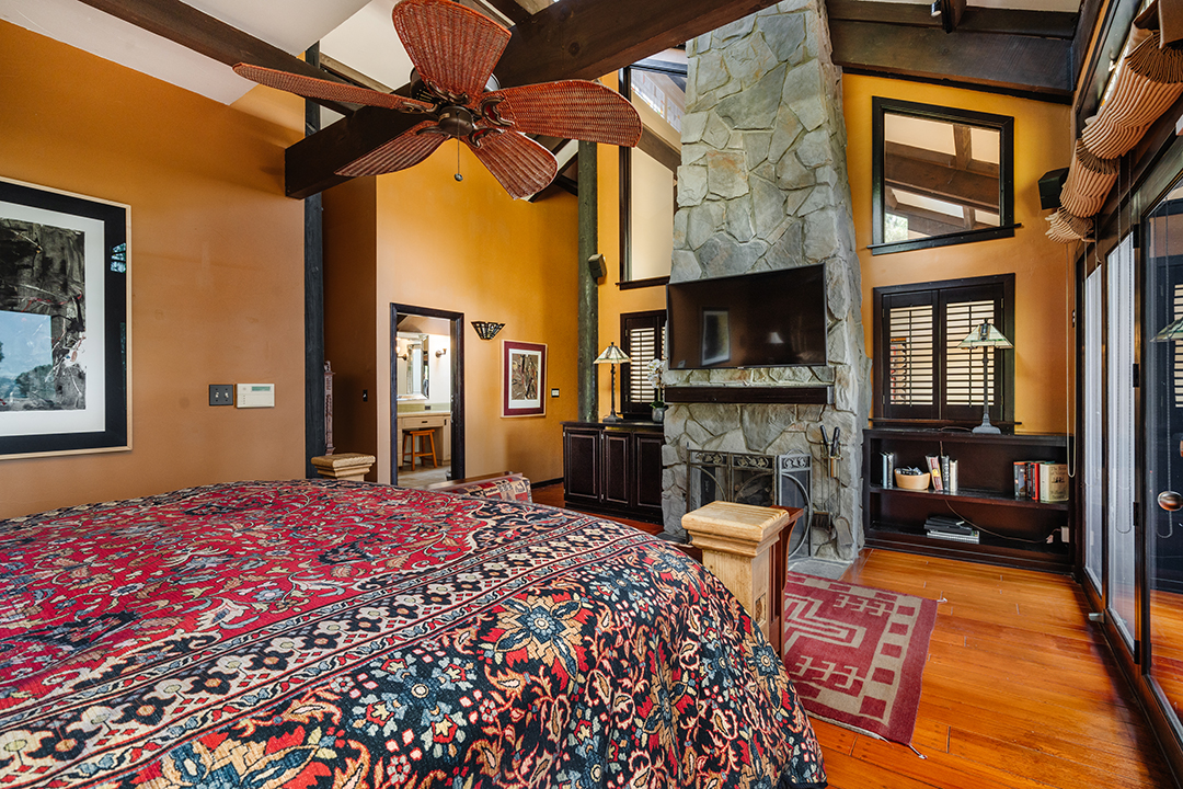 This 6 4m Home For Sale In L A Will Make You Steven Spielbergs Next Door Neighbor 10