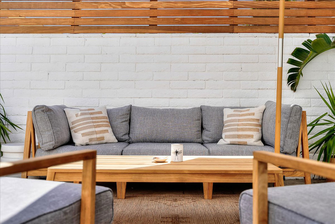 Blanco Bungalow Outdoor Couch