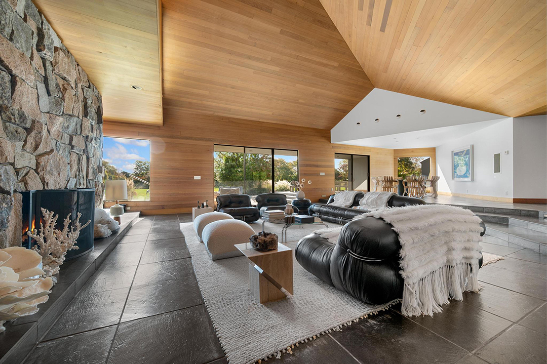 You Can Bid On A Spectacular Norman Jaffe Designed East Hampton Home Come December 100 Further Lane East Hampton New York03