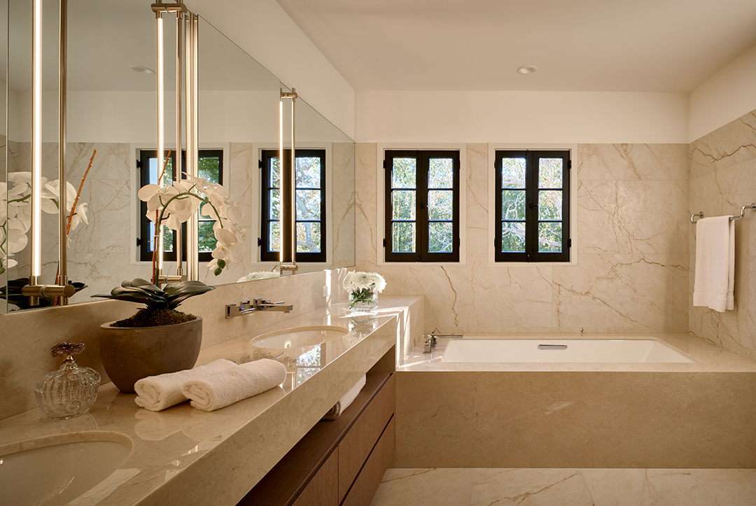 Hancock Park Home Renovated By World Renowned Designer Holly Hunt Asks 5m 537 Cherokee Hires 22