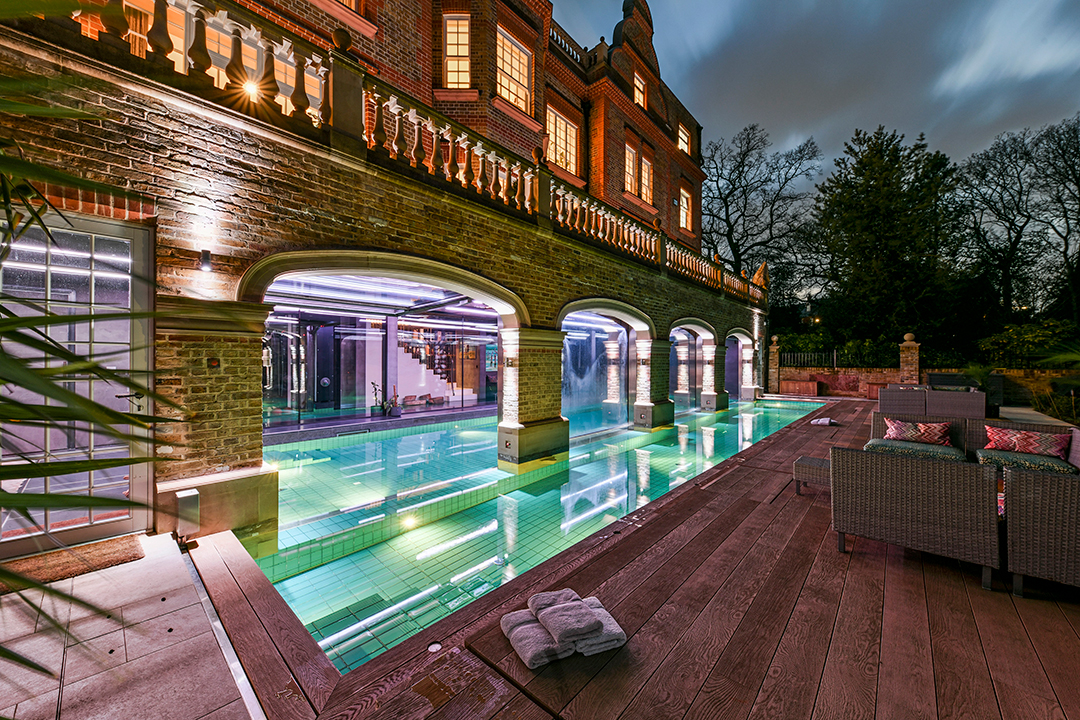 A Stylish London Manor Asking 17 5m Comes To The Market 11