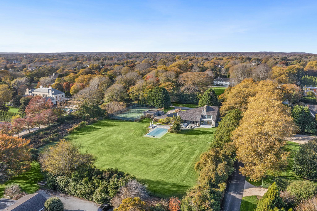 You Can Bid On A Spectacular Norman Jaffe Designed East Hampton Home Come December 100 Further Lane Drone 007 Copy