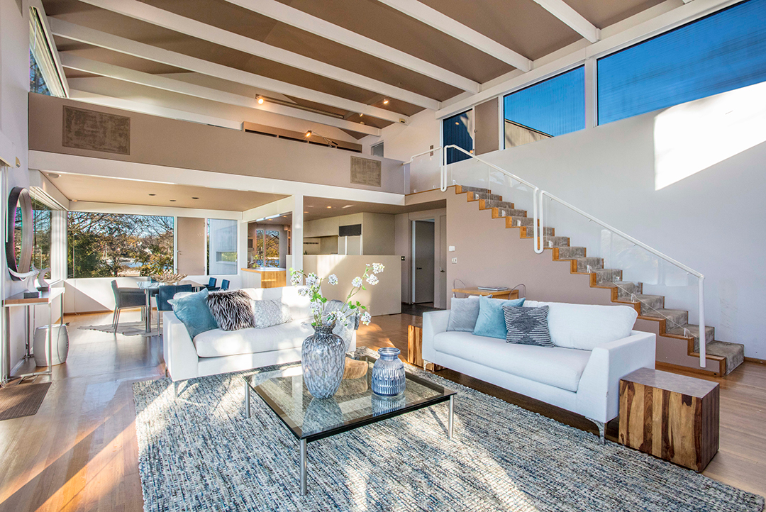 Tour An Award Winning Circa 1977 Coastal Modern In Mamaroneck Listed For 3 3m G