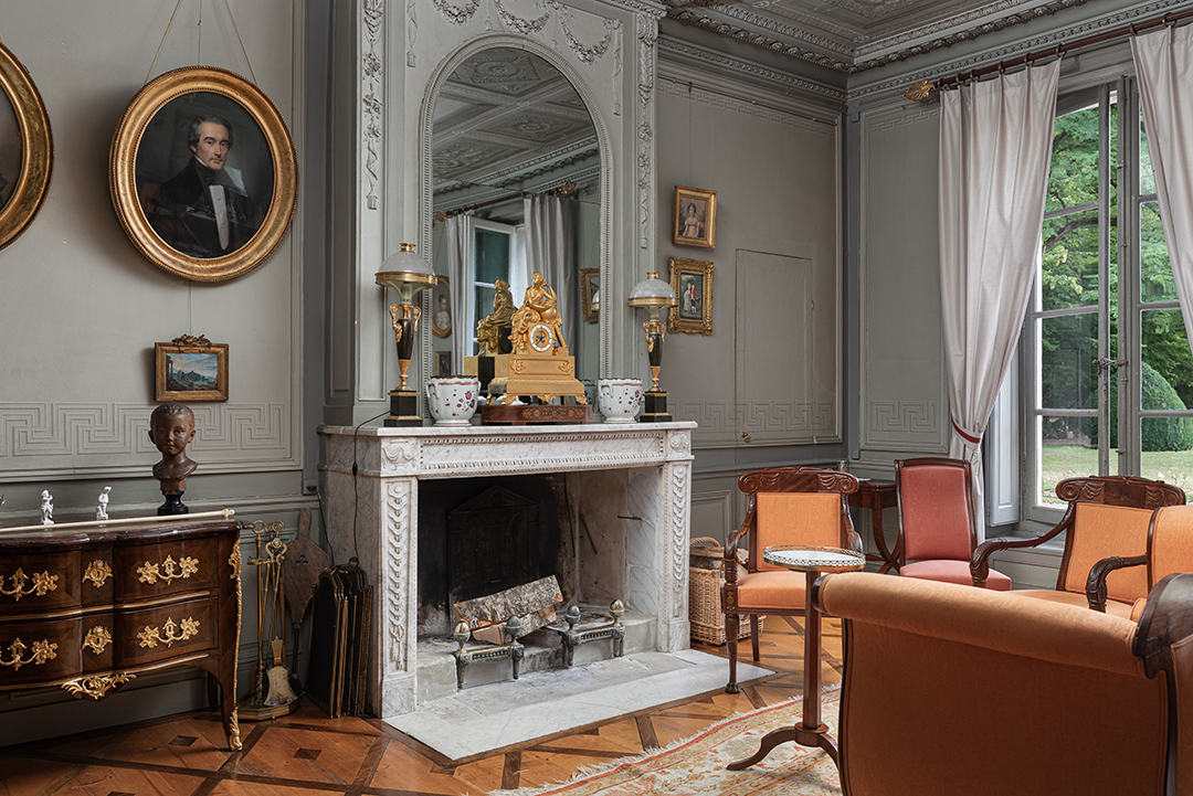 Imagine Coming Home For The Holidays To This Magical Home Asking 15 8m In Switzerland J
