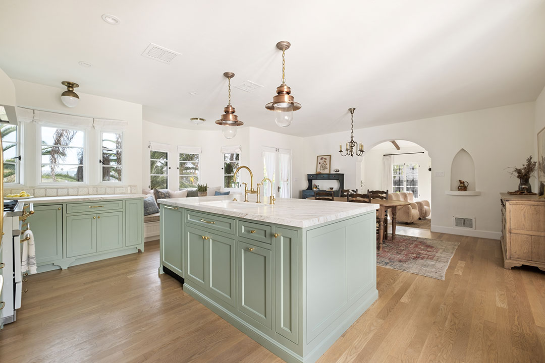 20 Print 2466 Moreno Dr