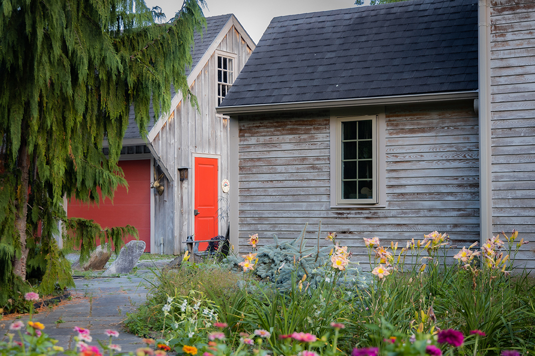 Tour A 2 5m Lakefront Compound In Vermont Where All Things Artistic Rustic And Bucolic Meet Zzzzzz