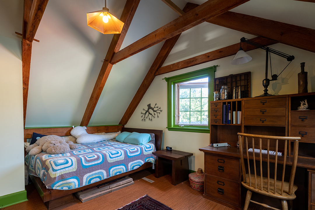 Tour A 2 5m Lakefront Compound In Vermont Where All Things Artistic Rustic And Bucolic Meet Z