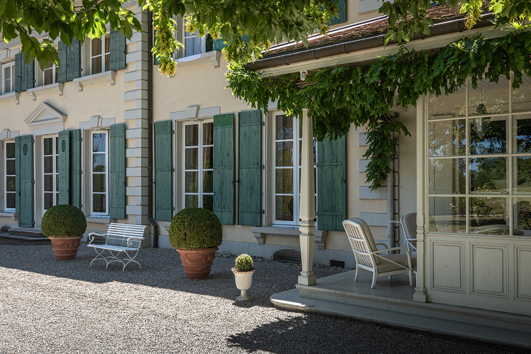 Imagine Coming Home For The Holidays To This Magical Home Asking 15 8m In Switzerland D