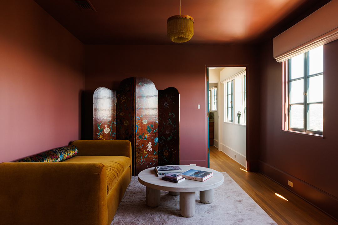 Actress Elizabeth Reaser Lists Boho Stunner In Los Feliz Brimming With Bold Earth Tones 3842 Carnavon Virtuallyherestudioscom 51